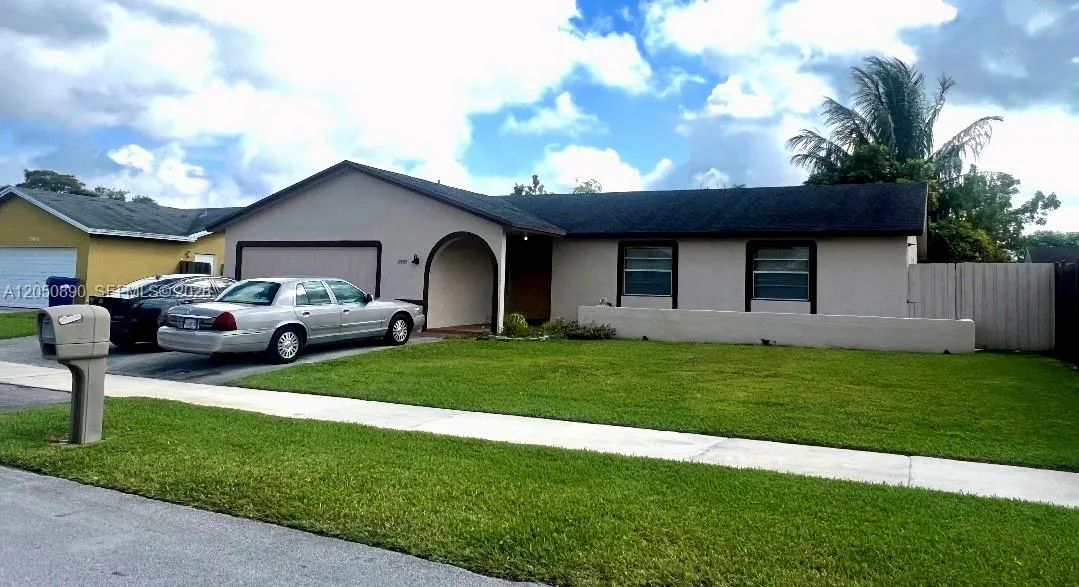 25935 SW 123rd Ave, Homestead, FL 33032