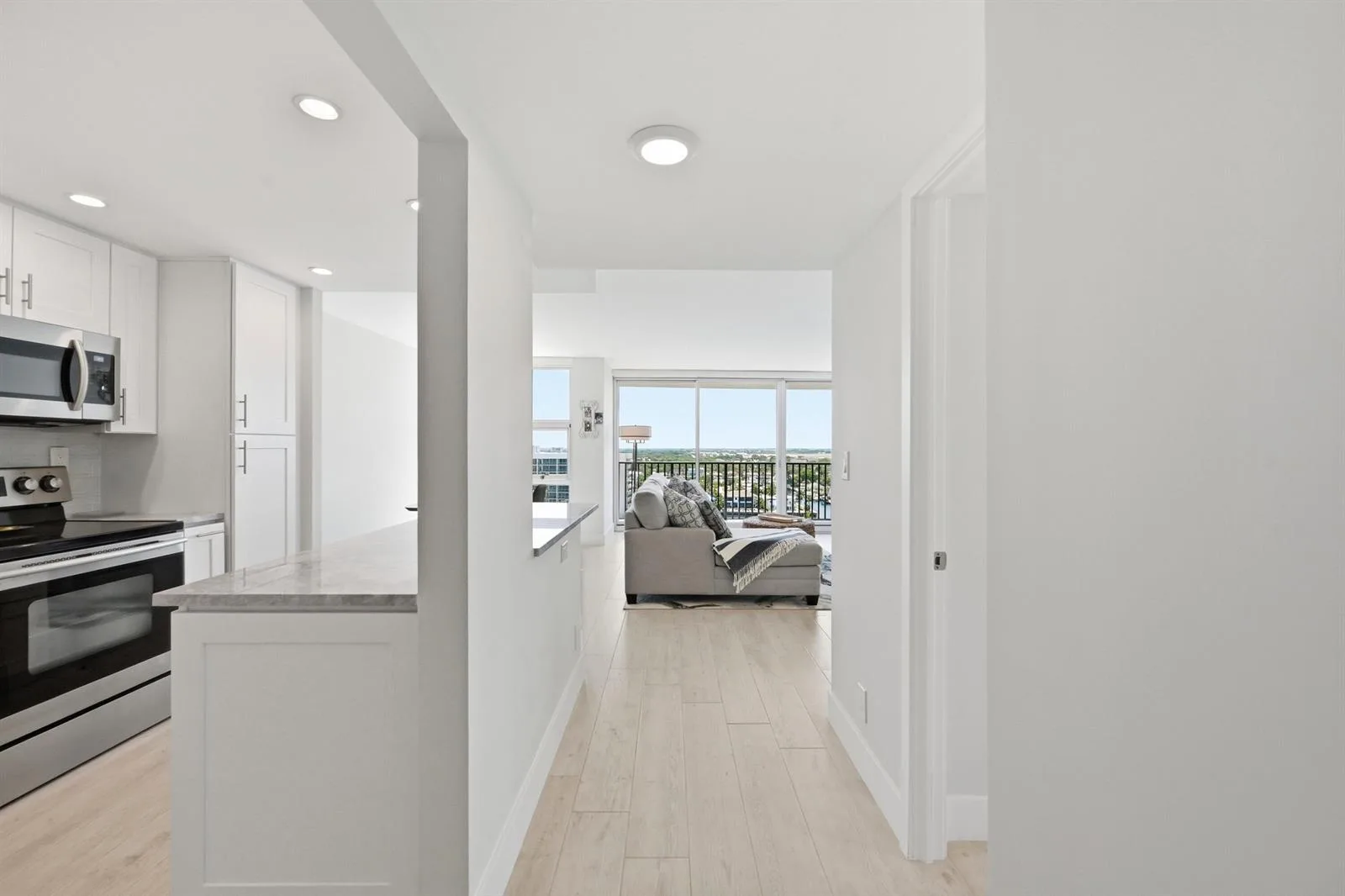 531 N Ocean Boulevard # 1601, Pompano Beach, FL 33062 photo 9