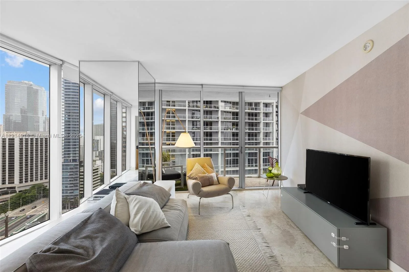 495 Brickell Ave # 2410, Miami, FL 33131 photo 11