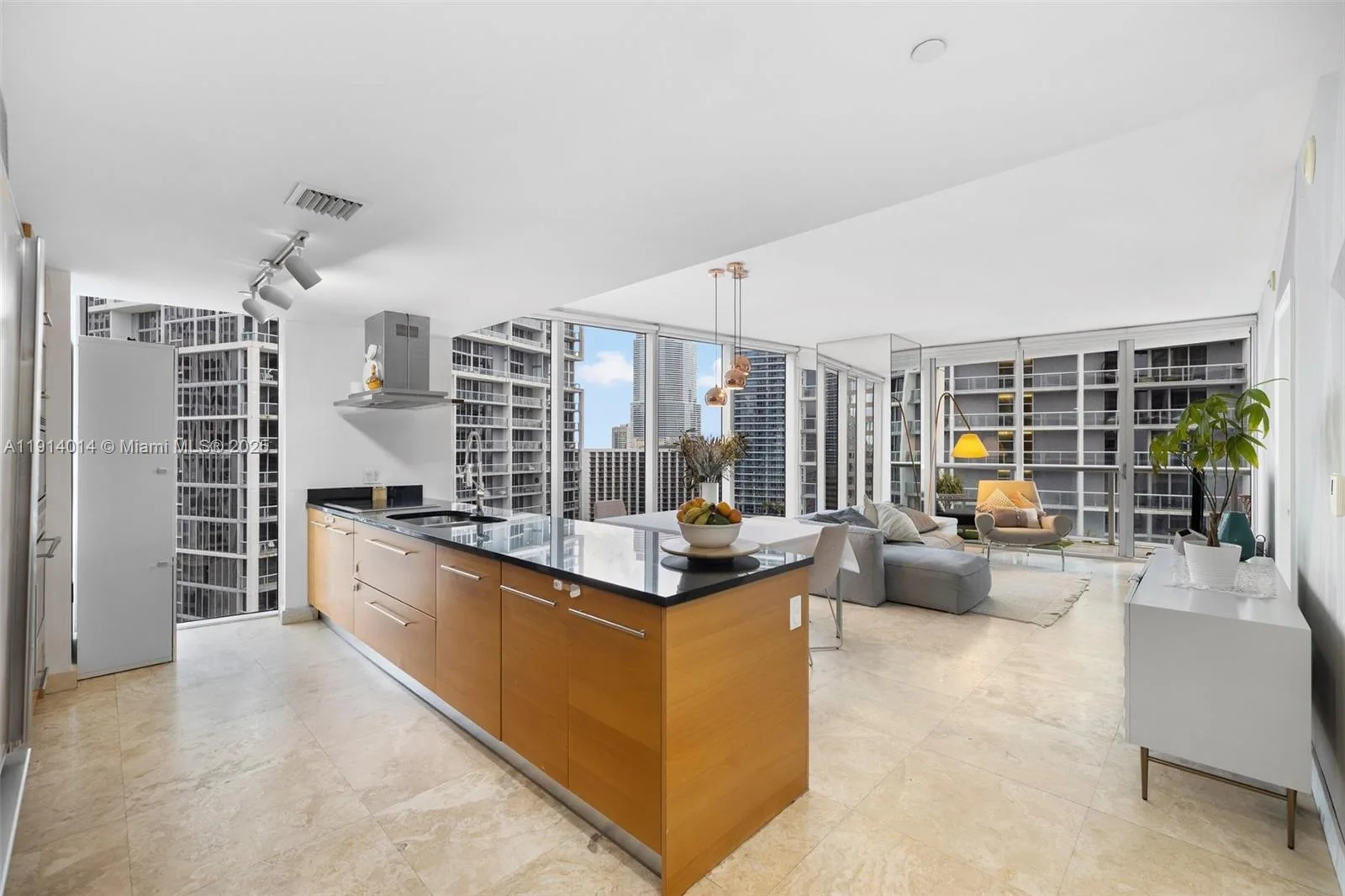 495 Brickell Ave # 2410, Miami, FL 33131 photo 4