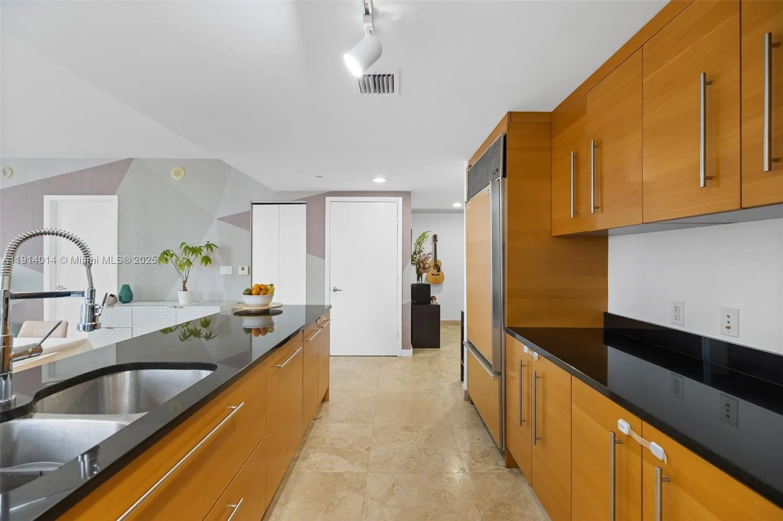 495 Brickell Ave # 2410, Miami, FL 33131 photo 8