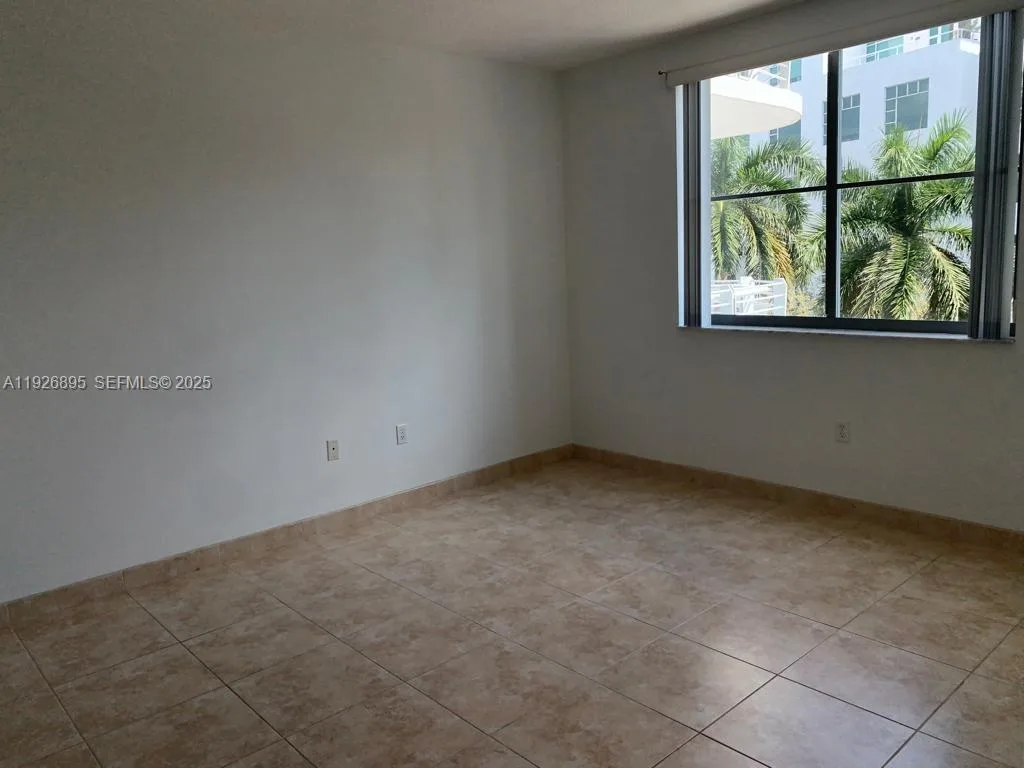 110 Washington Ave # 1405, Miami Beach, FL 33139 photo 11