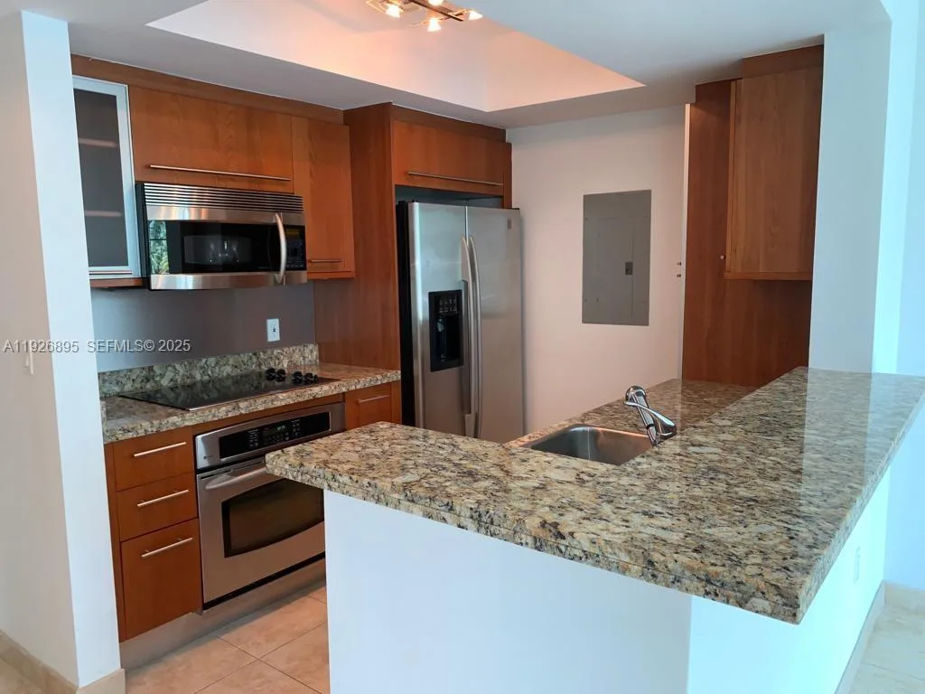 110 Washington Ave # 1405, Miami Beach, FL 33139 photo 3
