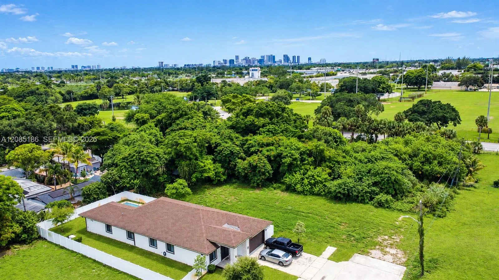 2620 NW 20th Ave, Oakland Park, FL 33311