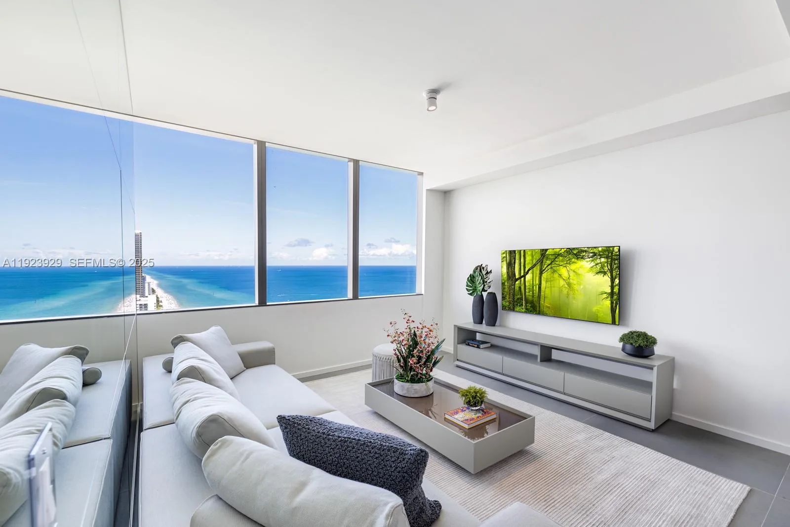 2000 S Ocean Drive # 31A, Hallandale Beach, FL 33009