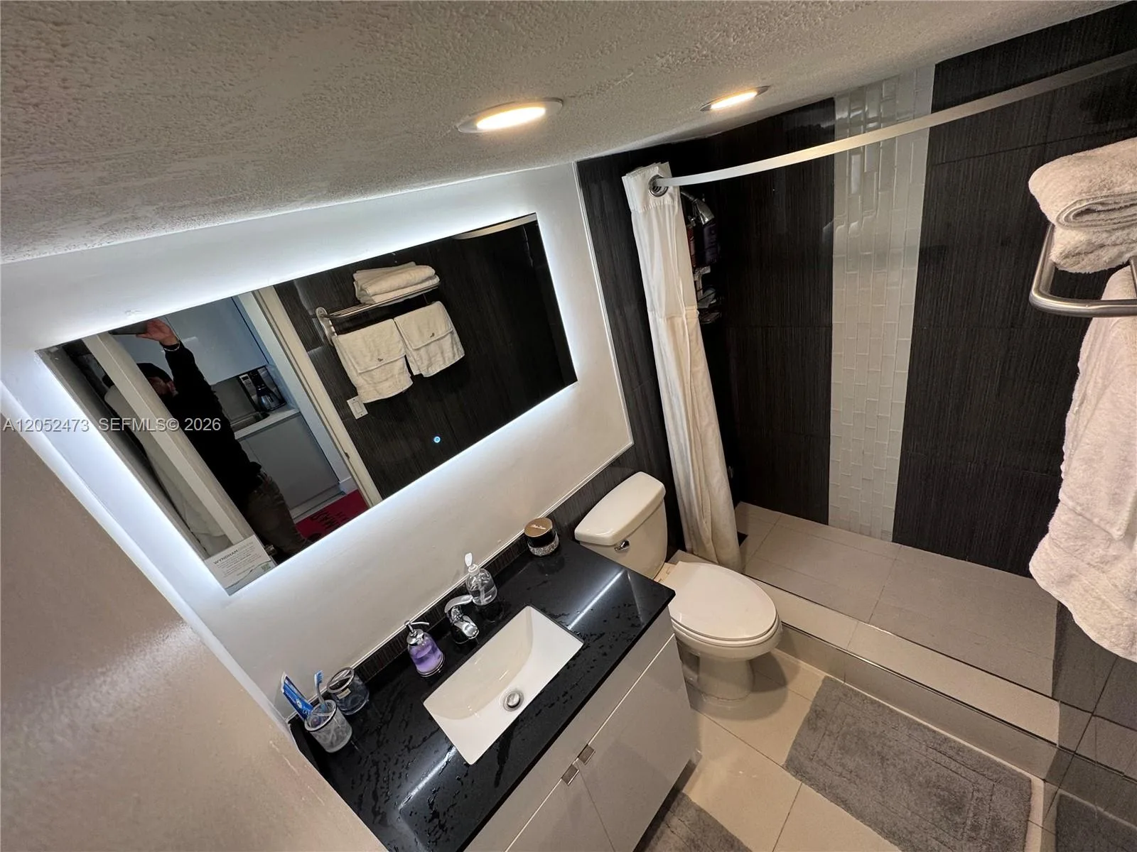 19201 Collins Ave # 718, Sunny Isles Beach, FL 33160 photo 4