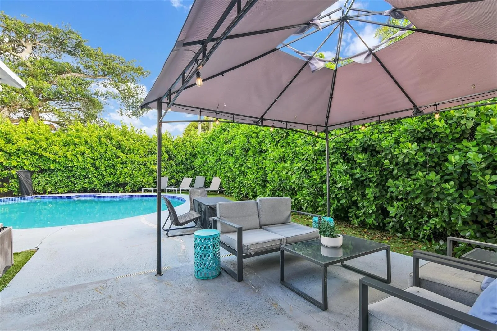 214 SE 6th Street, Dania Beach, FL 33004