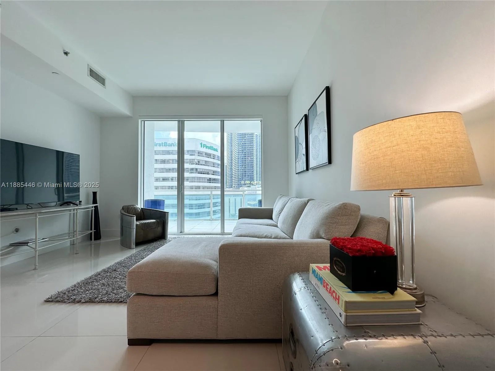 950 Brickell Bay Dr # 1001, Miami, FL 33131 photo 2