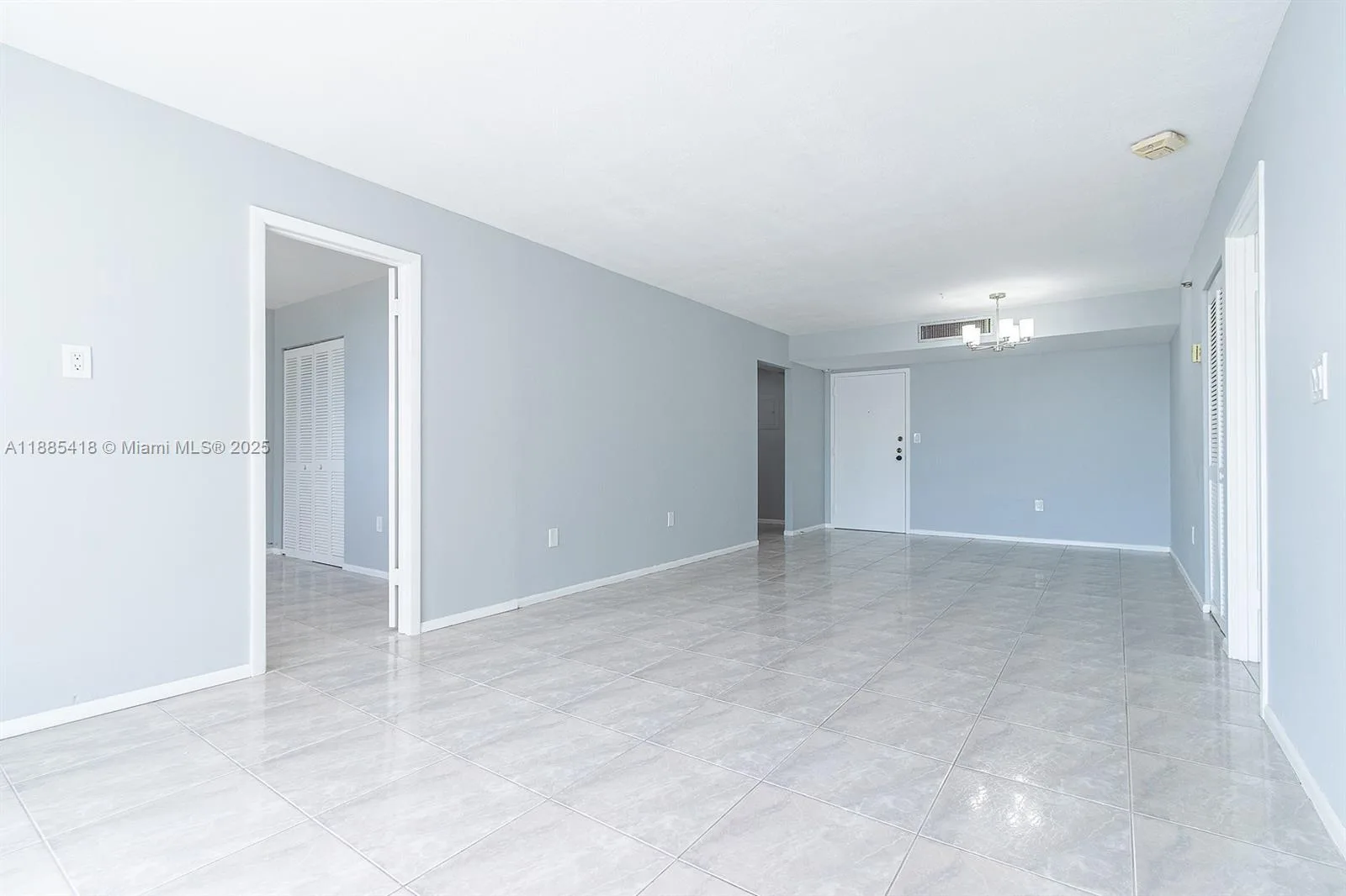 210 174th St # 2406, Sunny Isles Beach, FL 33160 photo 10