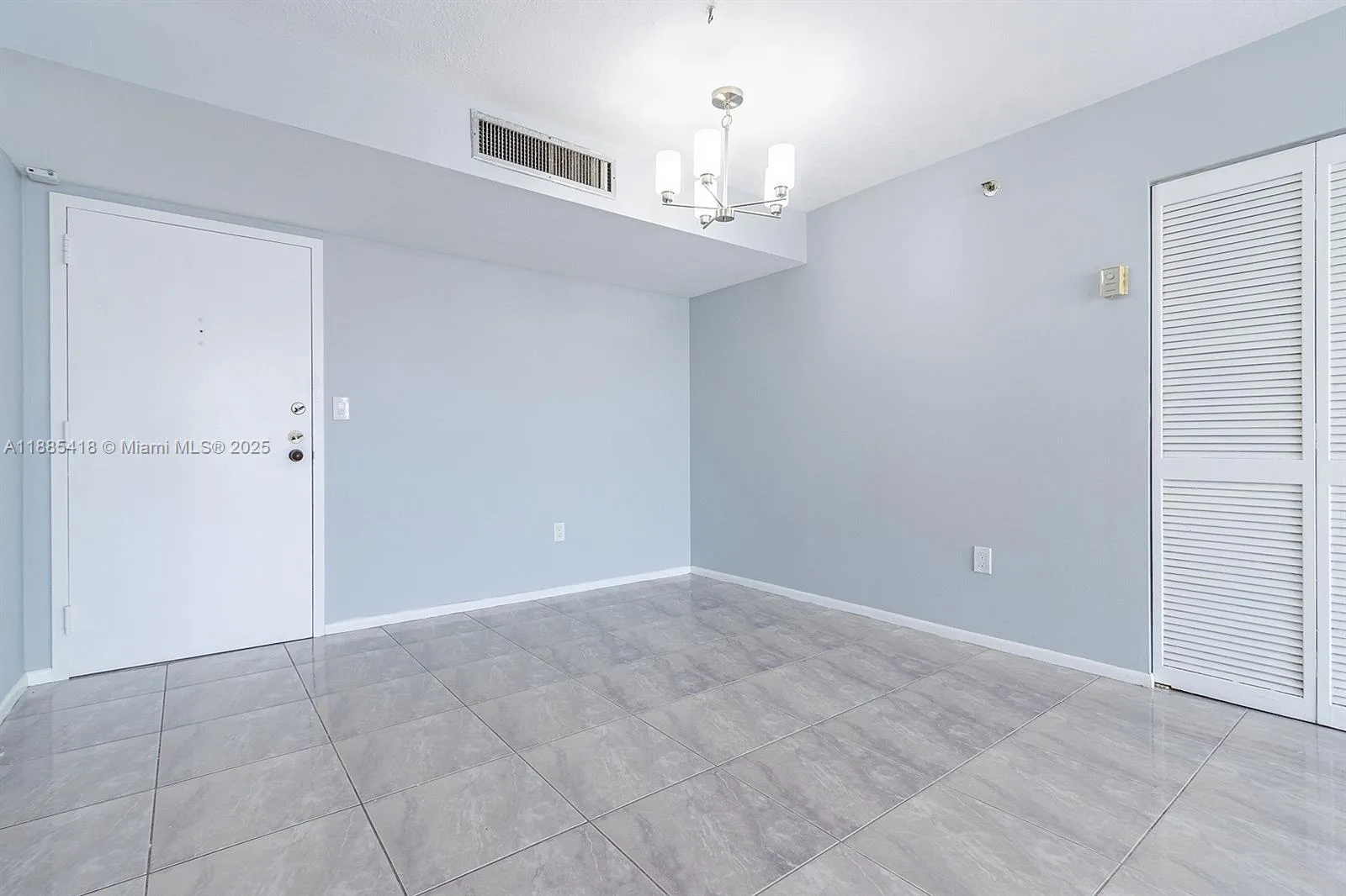 210 174th St # 2406, Sunny Isles Beach, FL 33160 photo 11