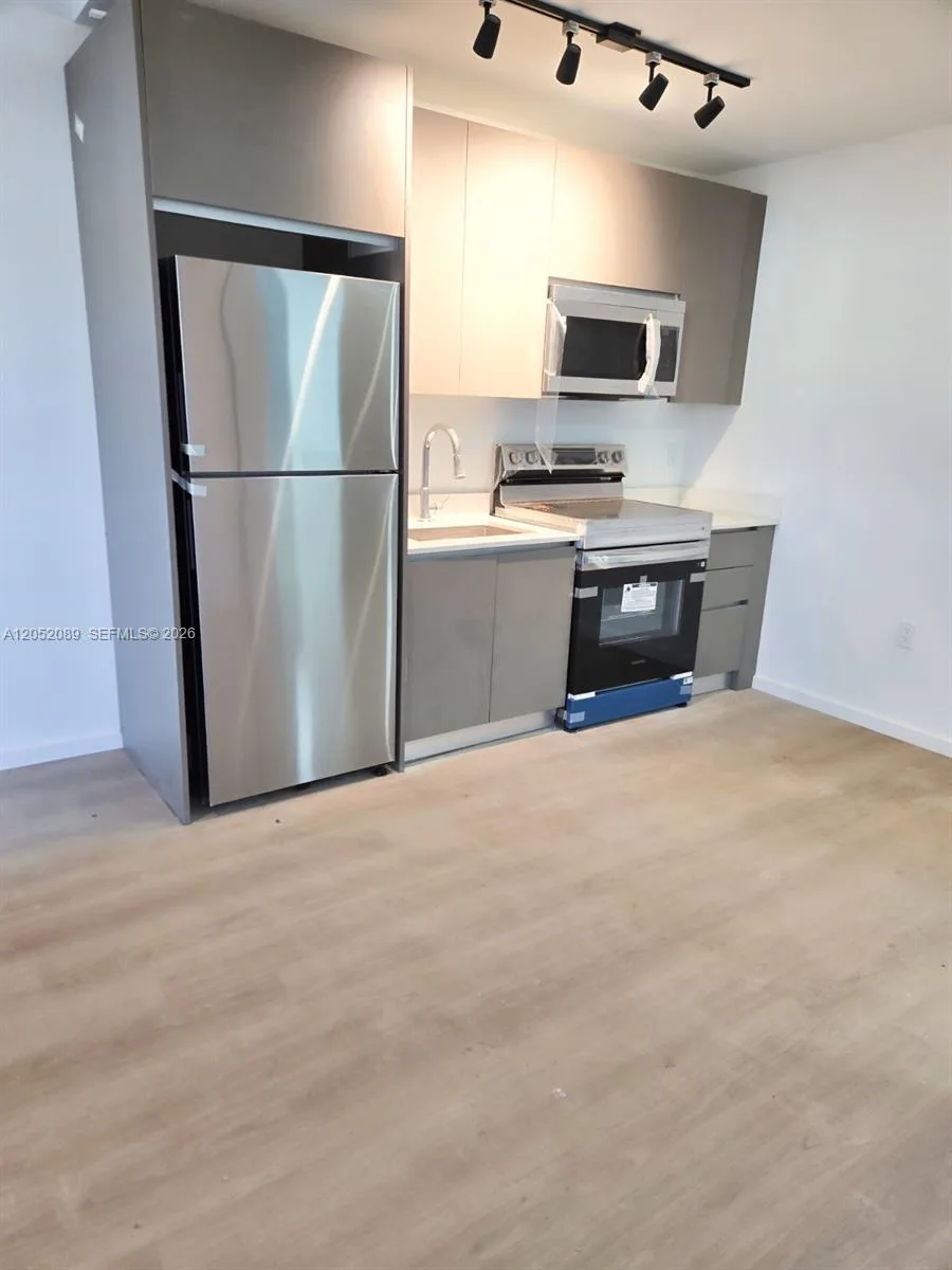 8106 NE 1st Ave # 12, Miami, FL 33138 photo 7