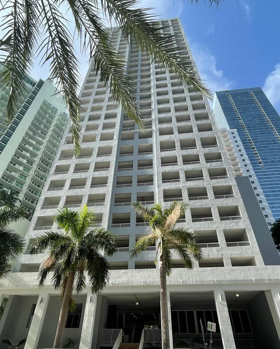 170 SE 14th St # 1804, Miami, FL 33131