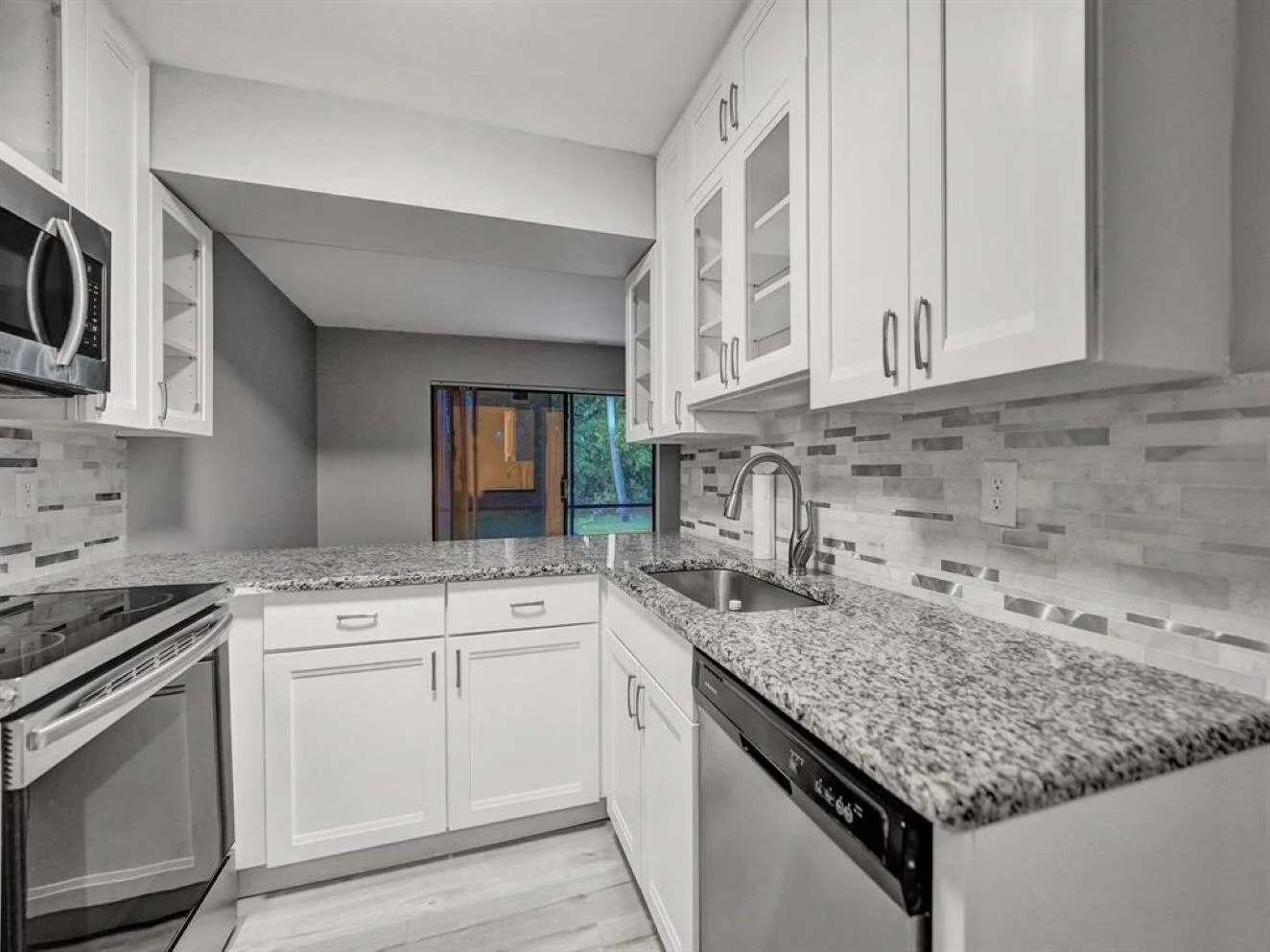 9845 RIVERSIDE Drive # 8-28, Coral Springs, FL 33071 photo 6