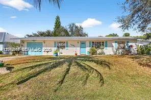 1261 SE Mendavia Ave, Port St. Lucie, FL 34952