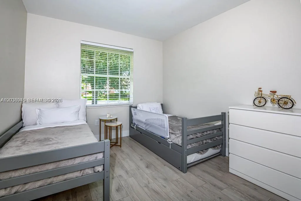 8325 NW 161st Ter, Miami Lakes, FL 33016 photo 7