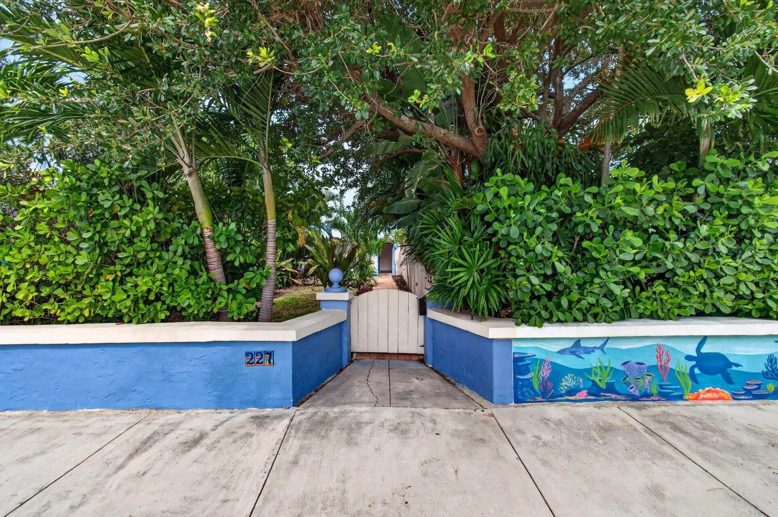 227 N M Street, FL 33460