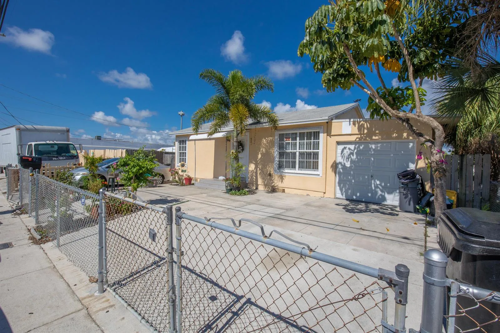 922 S Dixie Street, FL 33460