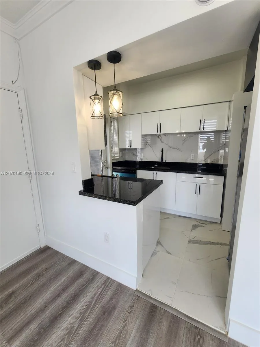 2101 Normandy Dr # 202, Miami Beach, FL 33141 photo 10