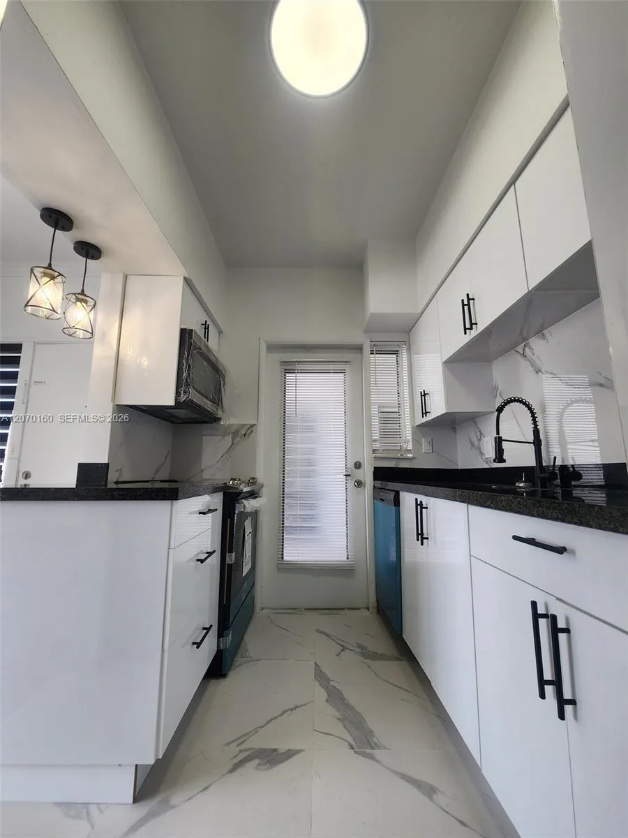 2101 Normandy Dr # 202, Miami Beach, FL 33141 photo 11