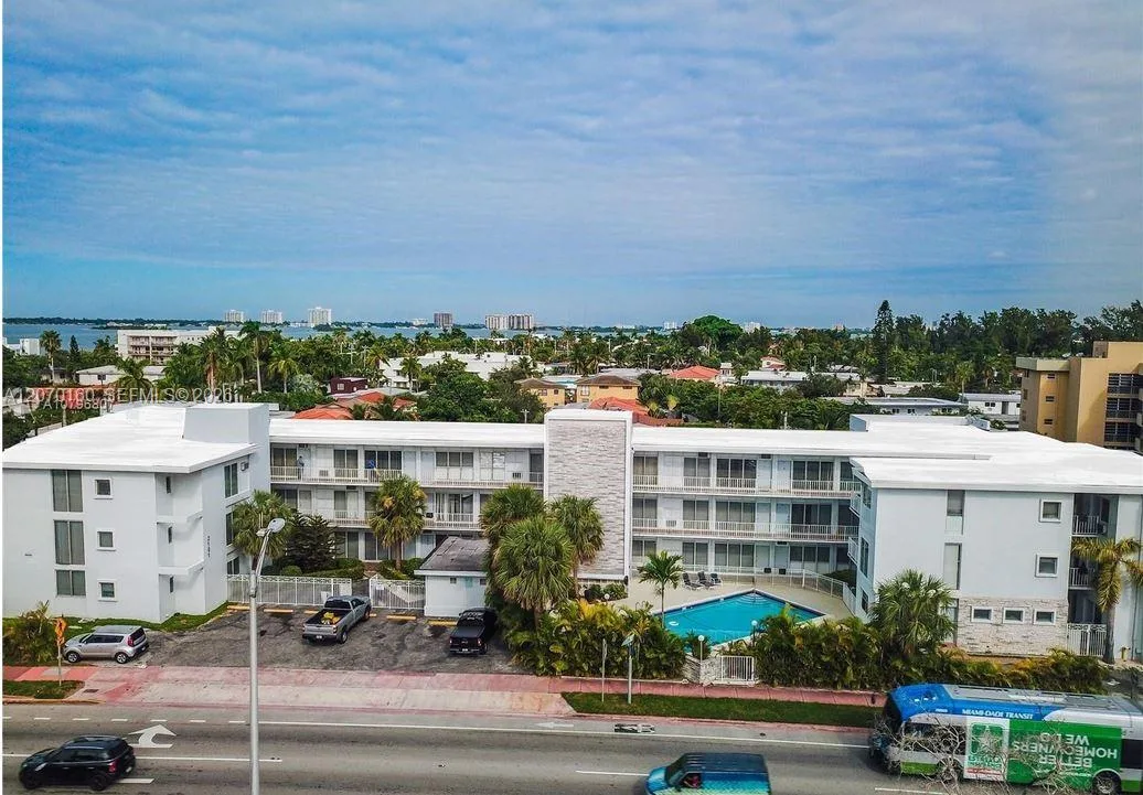 2101 Normandy Dr # 202, Miami Beach, FL 33141 — zdjęcie 2