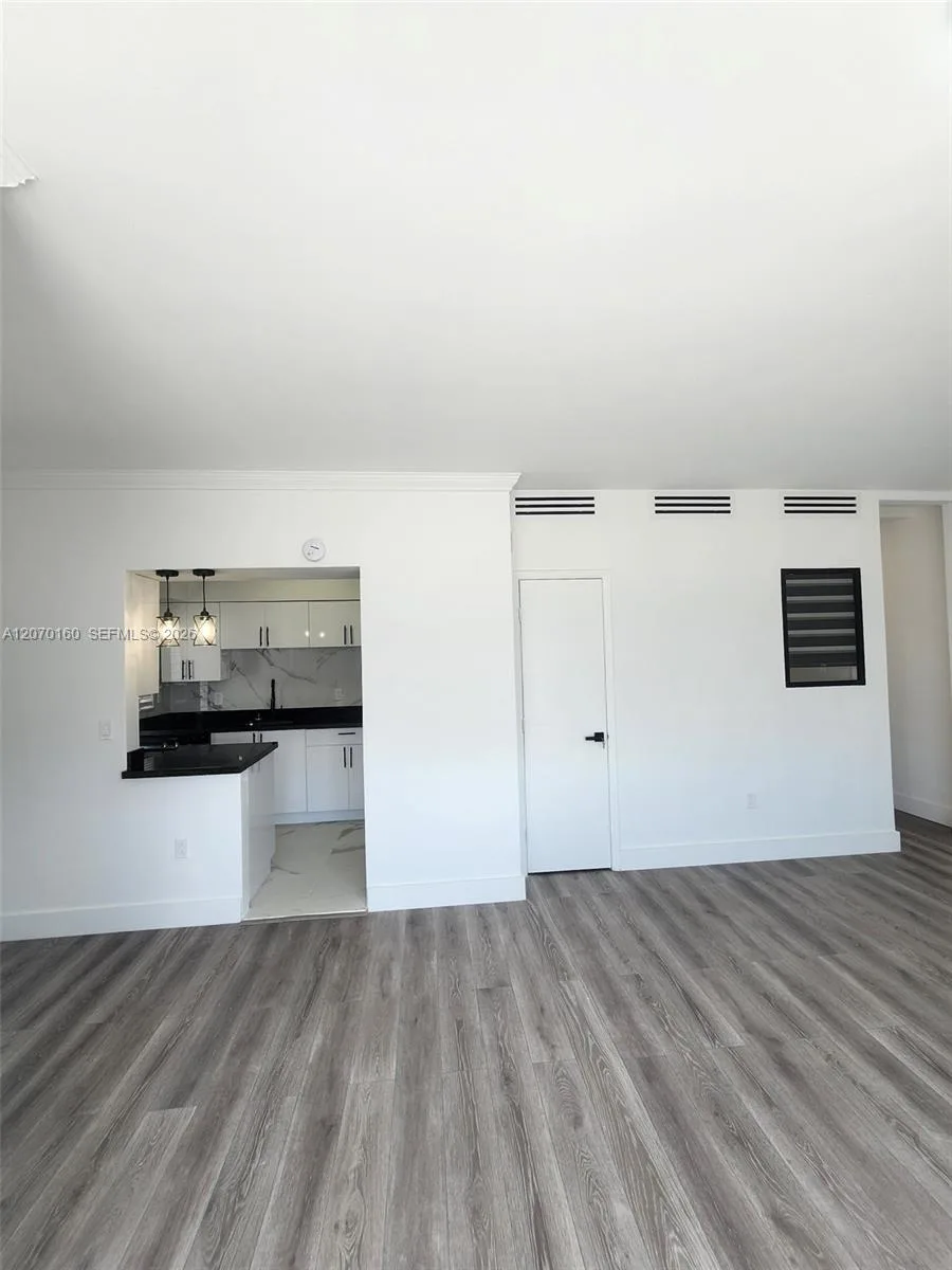 2101 Normandy Dr # 202, Miami Beach, FL 33141 photo 9
