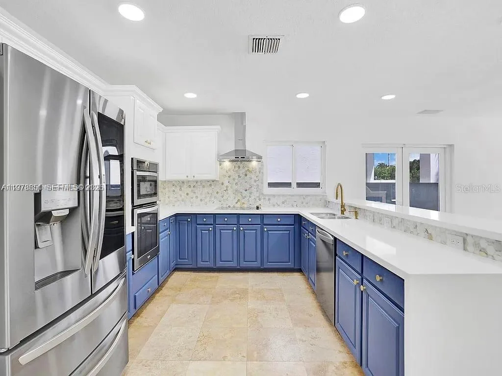 15945 NW 82nd Ct, Miami Lakes, FL 33016 photo 9