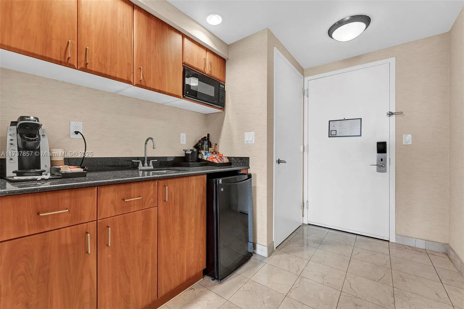 18001 Collins Ave # 2002, Sunny Isles Beach, FL 33160 photo 8