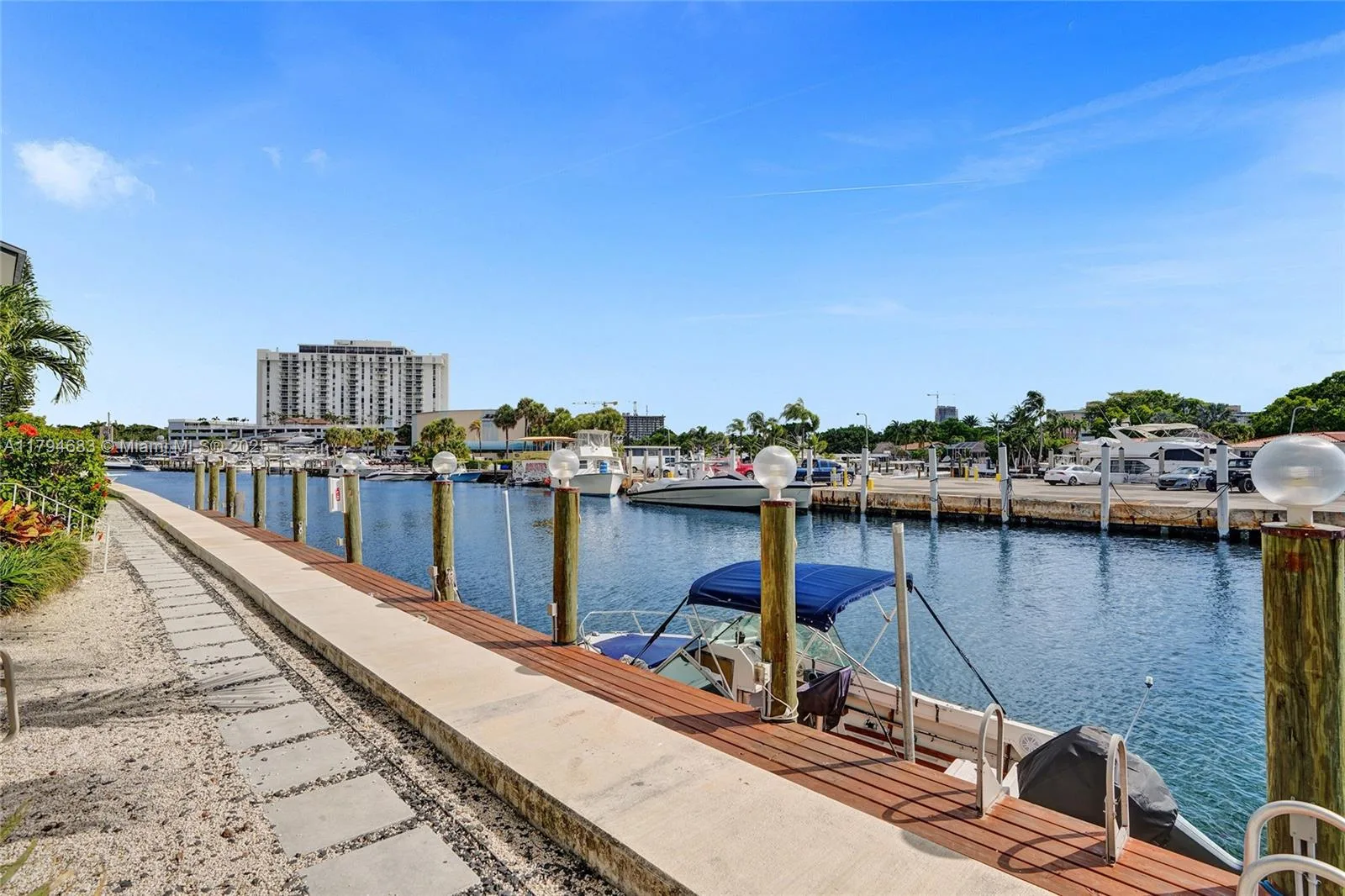 13105 Ixora Ct # 319, North Miami, FL 33181 photo 10