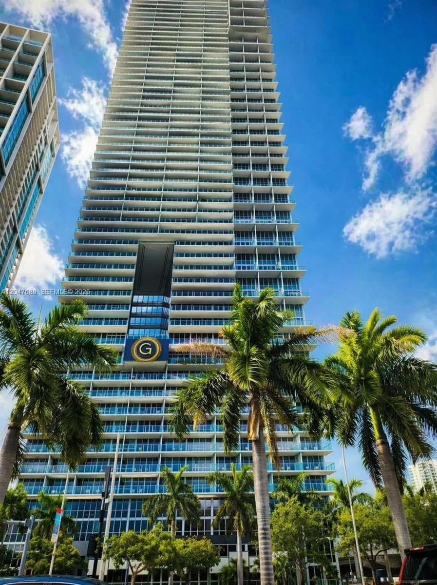 1100 Biscayne Blvd # 3708, Miami, FL 33132