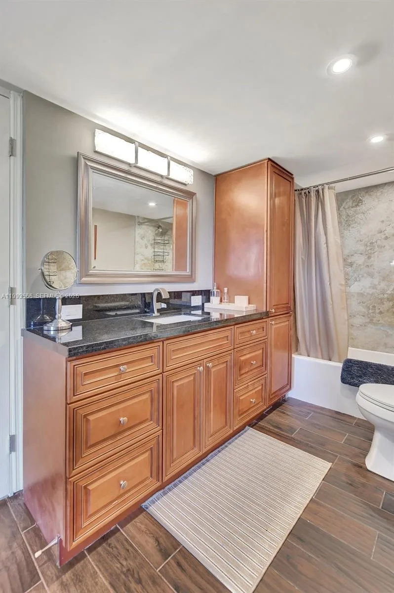 14 Royal Palm Way # 303 (Available Jan 1), Boca Raton, FL 33432 photo 12