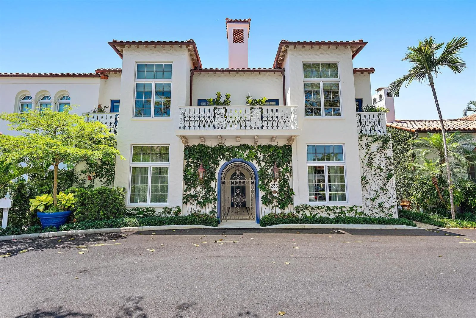 236 Phipps Plaza # 101, Palm Beach, FL 33480