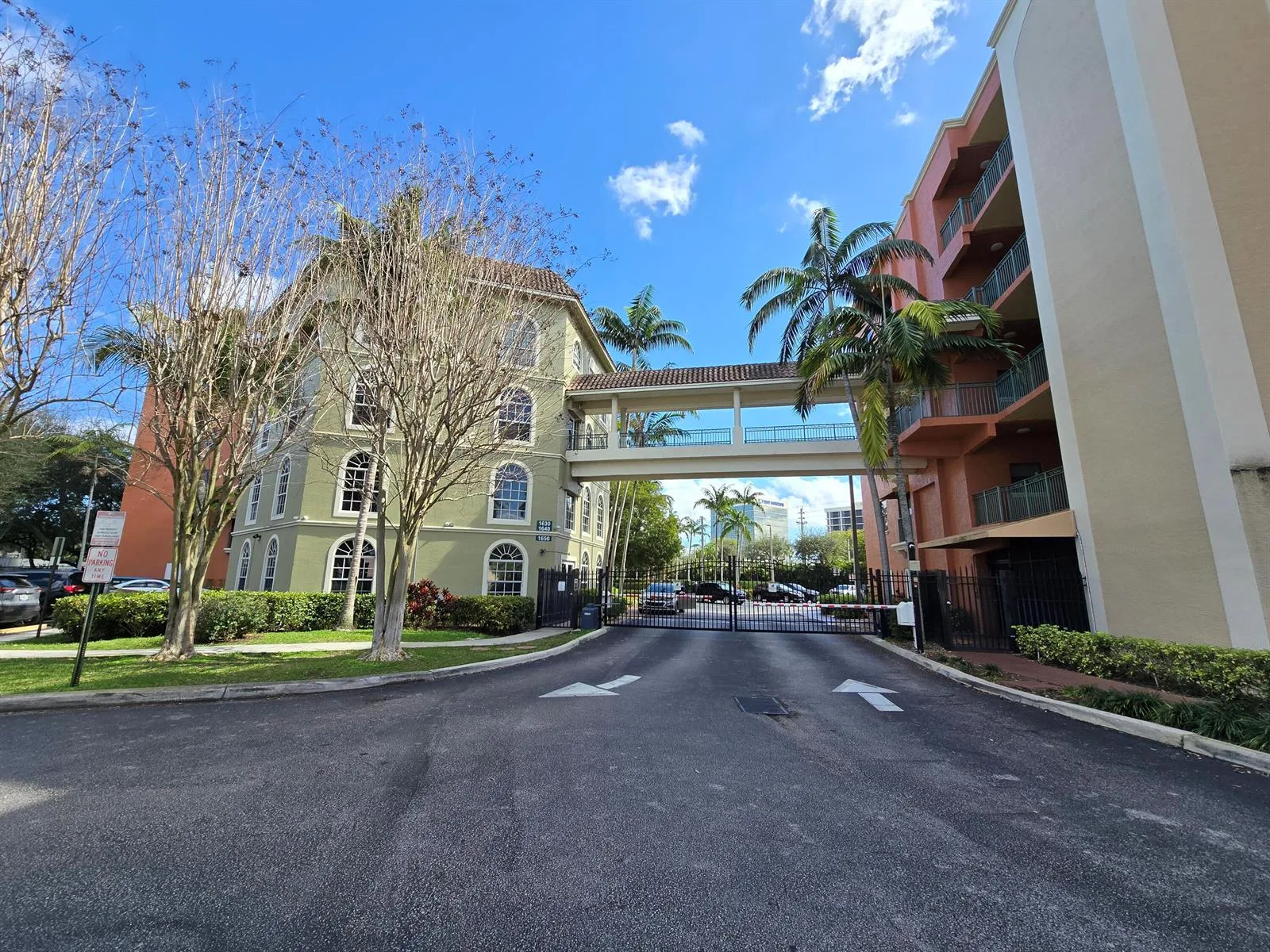 1640 Presidential Way # 403, West Palm Beach, FL 33401