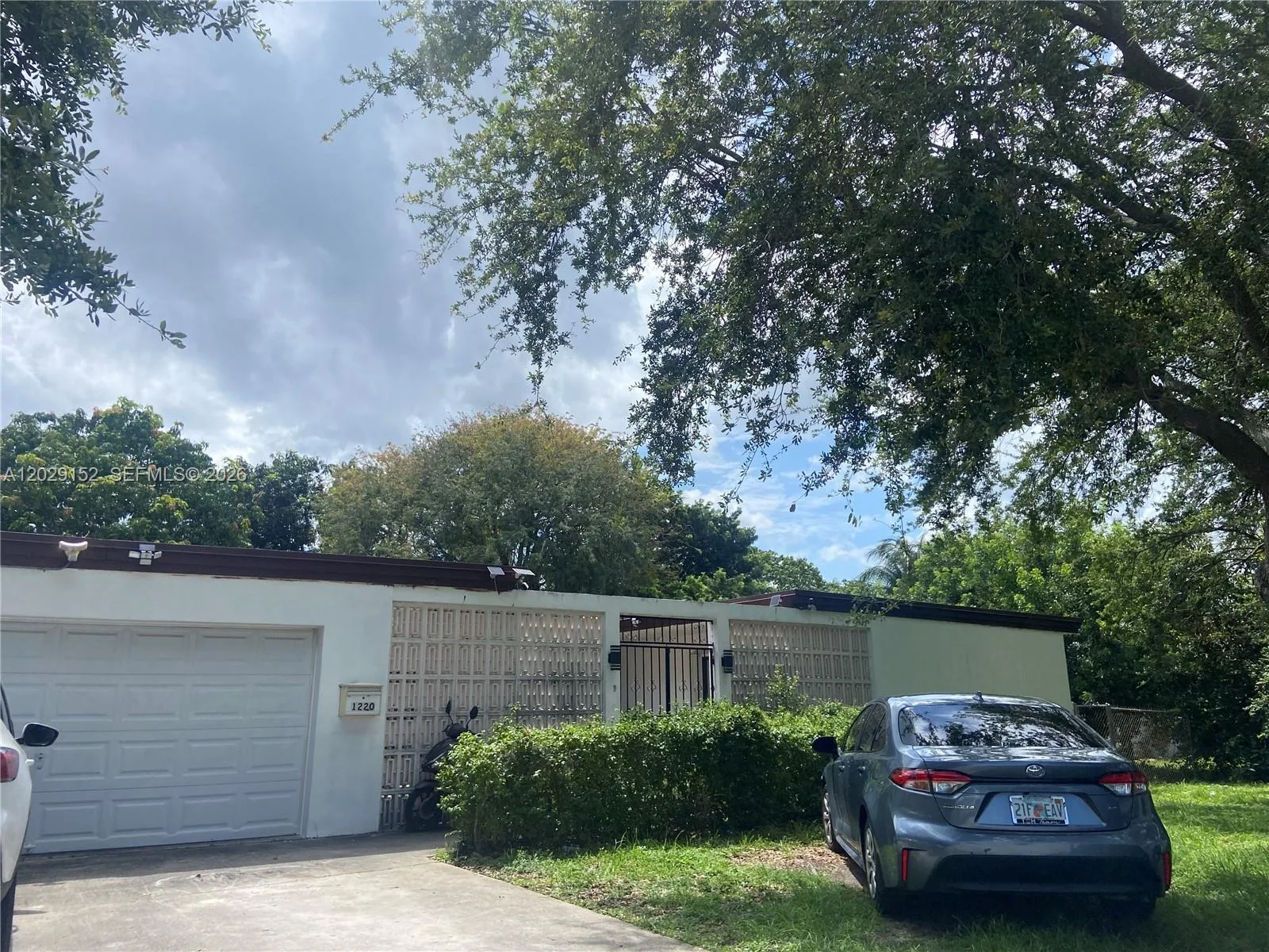 1220 S 29th Ave, Hollywood, FL 33020