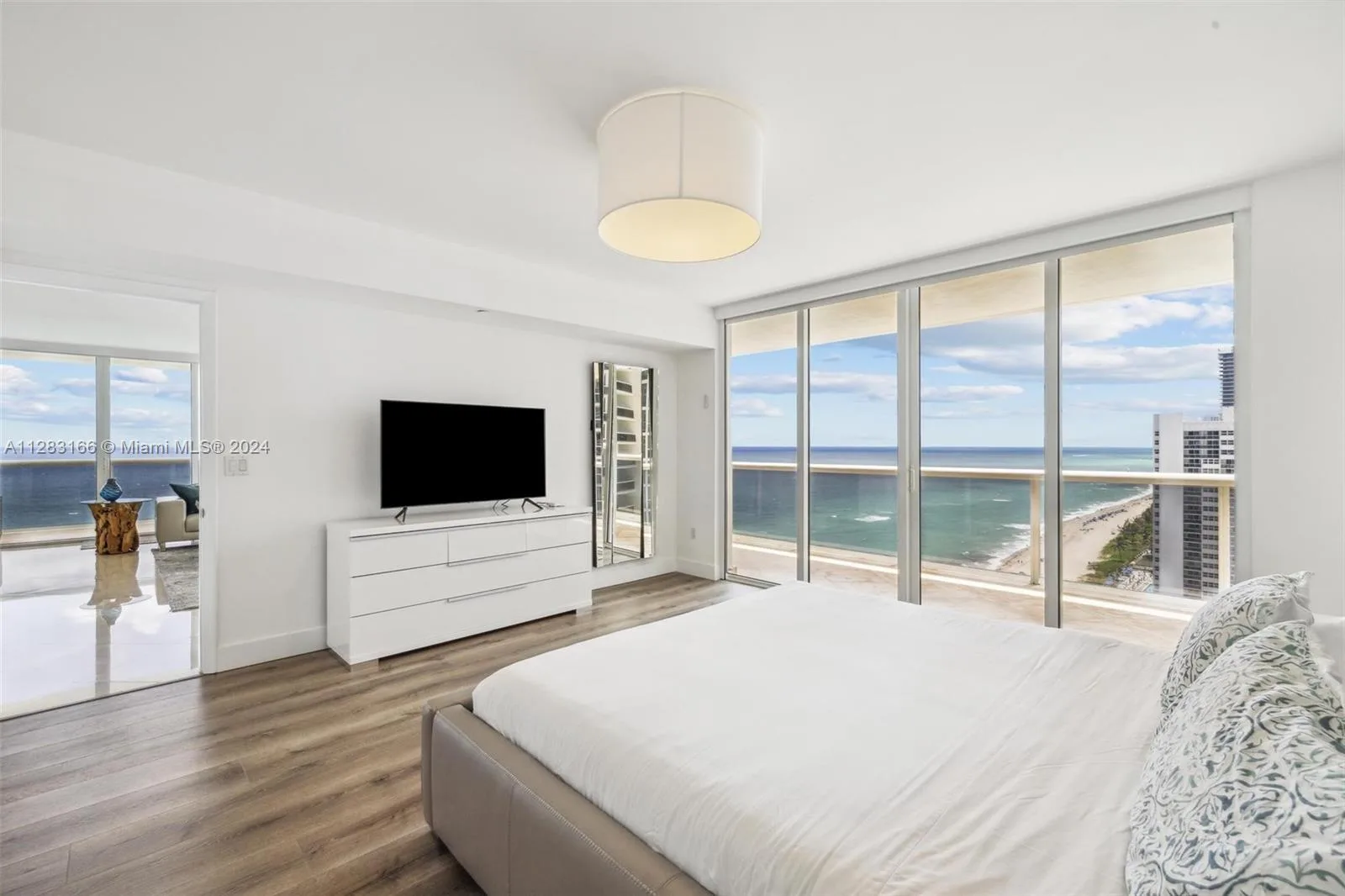 1830 S OCEAN DR # 2102, Hallandale Beach, FL 33009 photo 11