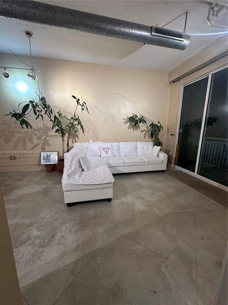 2001 Biscayne Blvd # 3503, Miami, FL 33137 photo 6