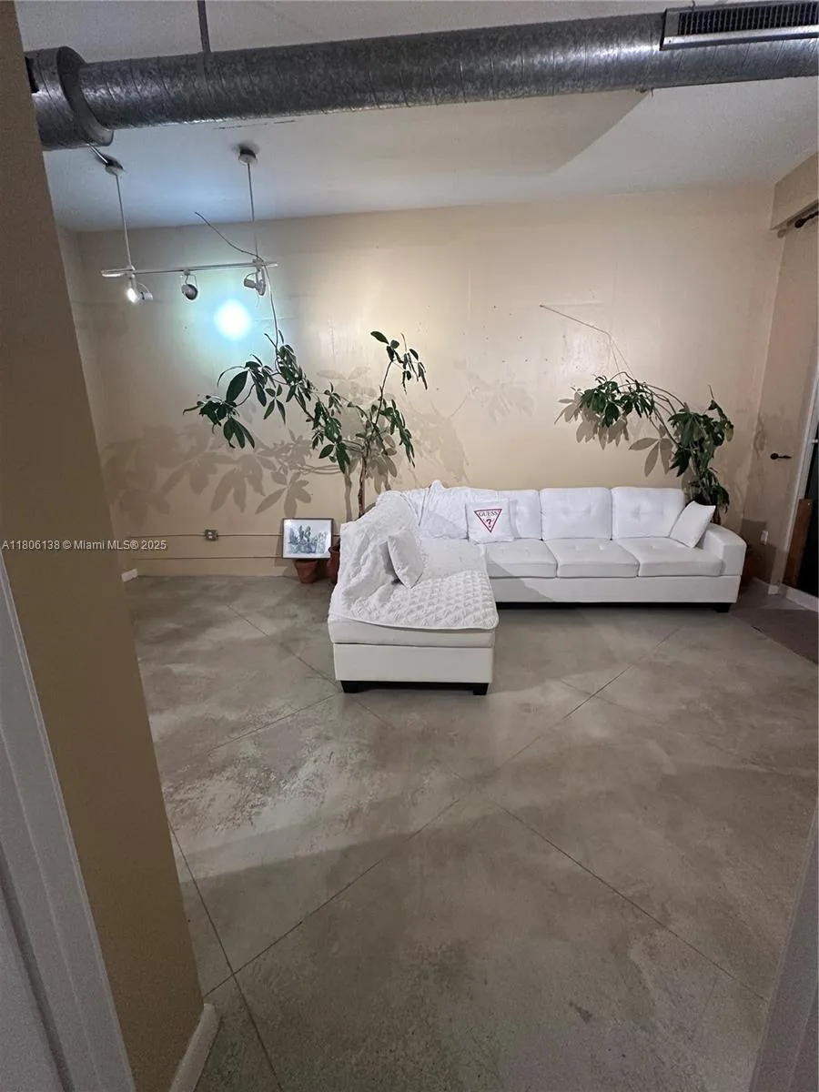2001 Biscayne Blvd # 3503, Miami, FL 33137 photo 7