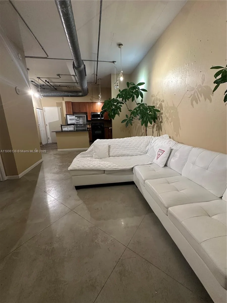 2001 Biscayne Blvd # 3503, Miami, FL 33137 photo 8