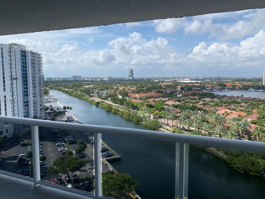 20505 E Country Club Dr # 1631, Aventura, FL 33180