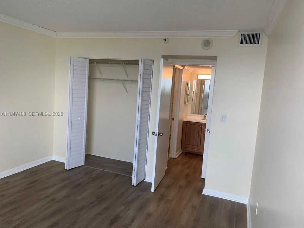 20505 E Country Club Dr # 1631, Aventura, FL 33180 photo 10