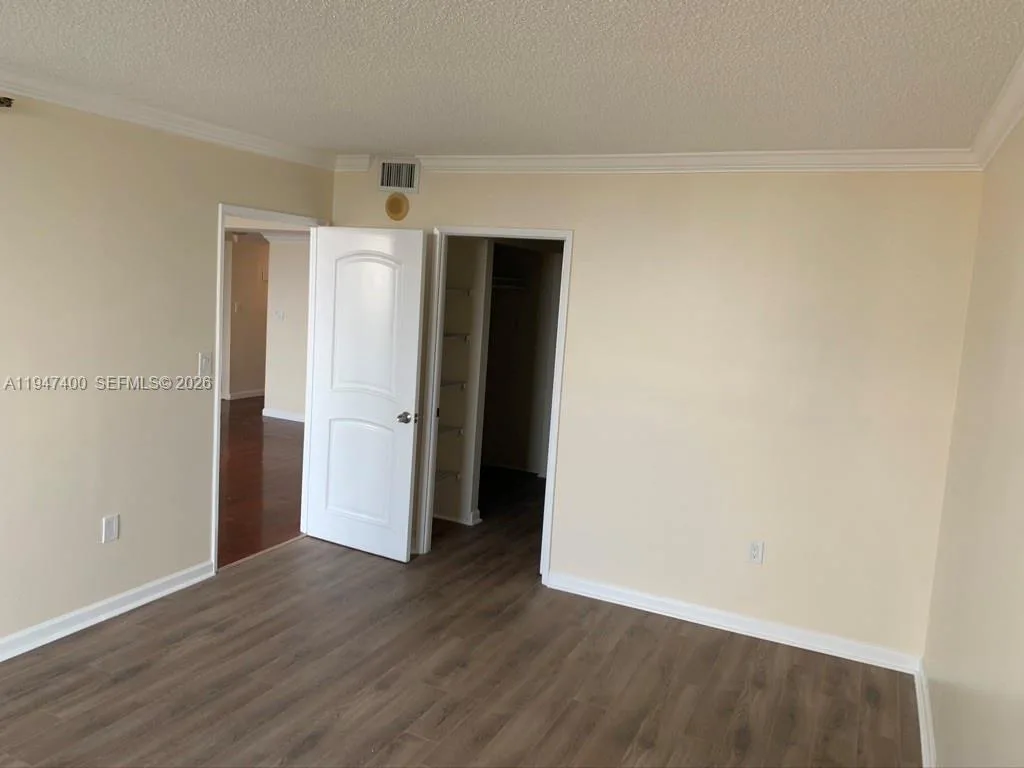 20505 E Country Club Dr # 1631, Aventura, FL 33180 photo 6