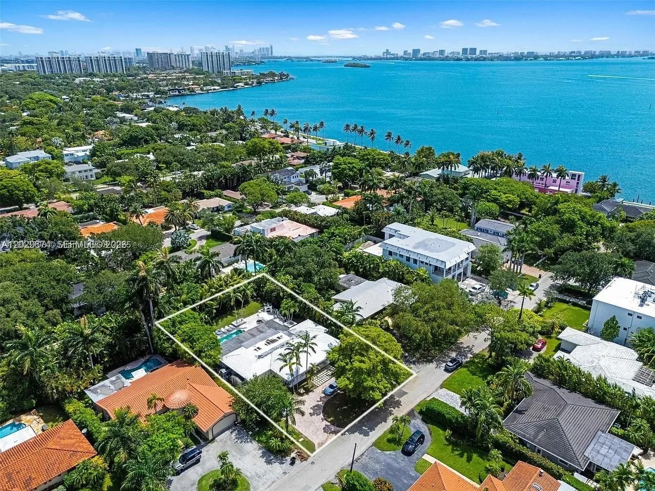 1255 NE 93rd St, Miami Shores, FL 33138