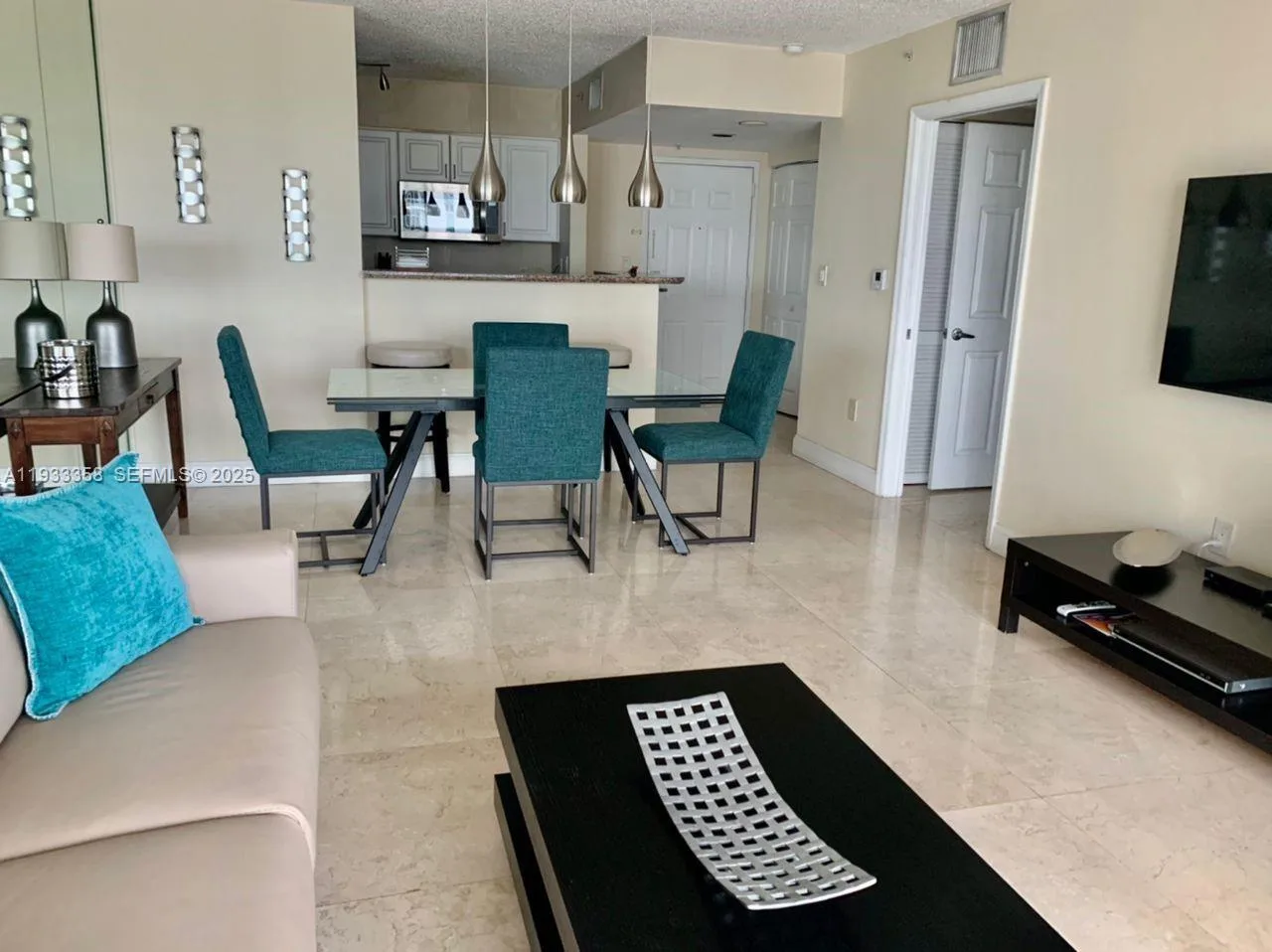 1155 Brickell Bay Dr # 705, Miami, FL 33131 photo 3