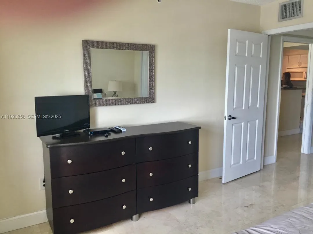 1155 Brickell Bay Dr # 705, Miami, FL 33131 photo 7