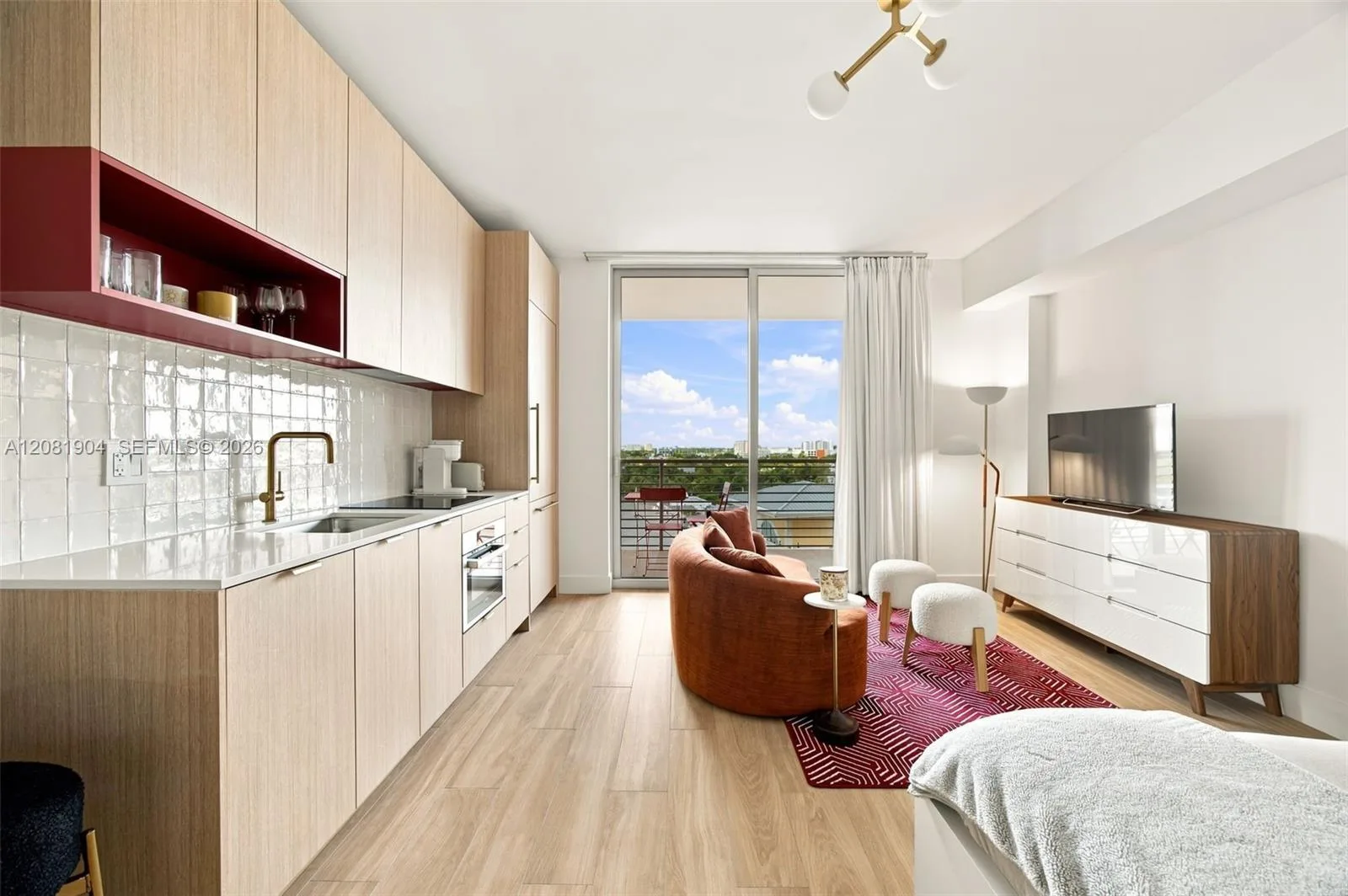 90 NE 32 # 916, Miami, FL 33137