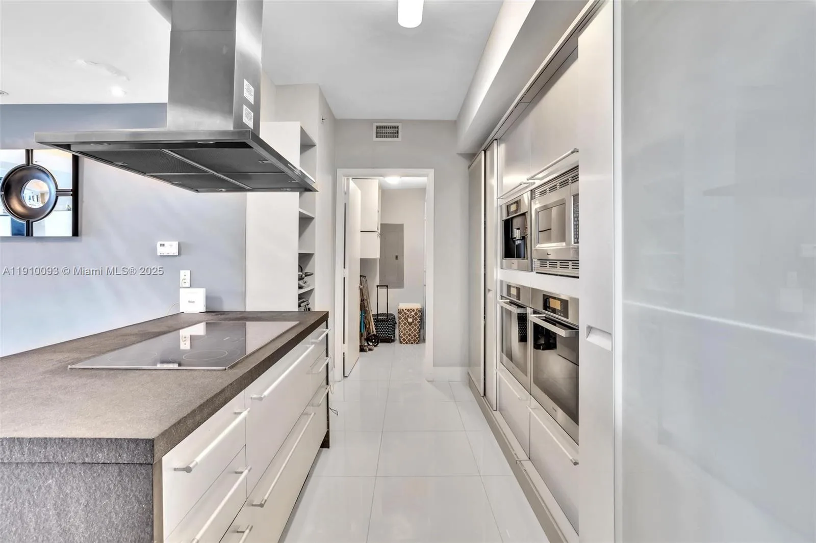 18201 Collins Ave # 1502, Sunny Isles Beach, FL 33160 photo 11
