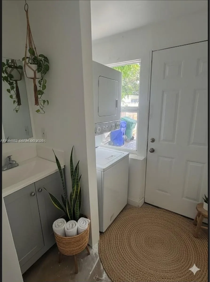 81 NW 44th St, Miami, FL 33127 photo 11