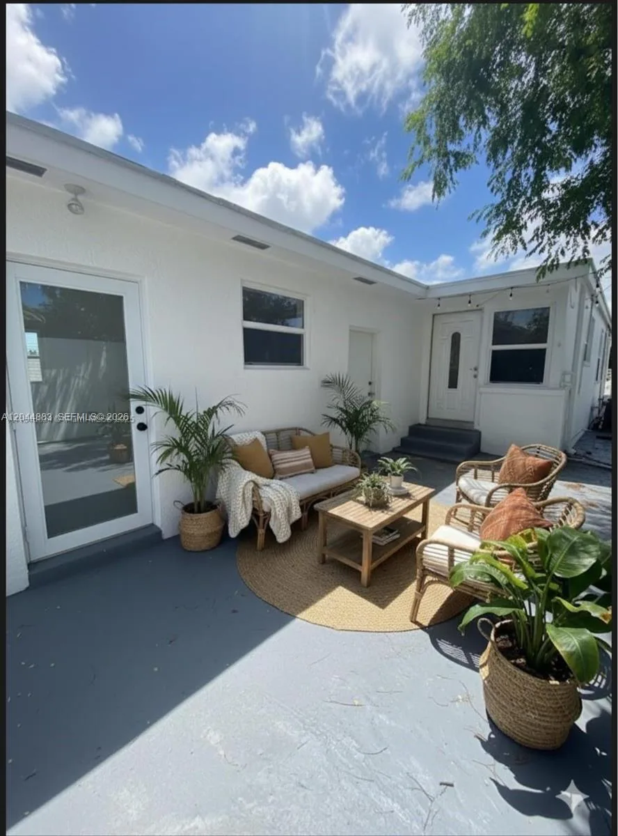 81 NW 44th St, Miami, FL 33127 photo 12