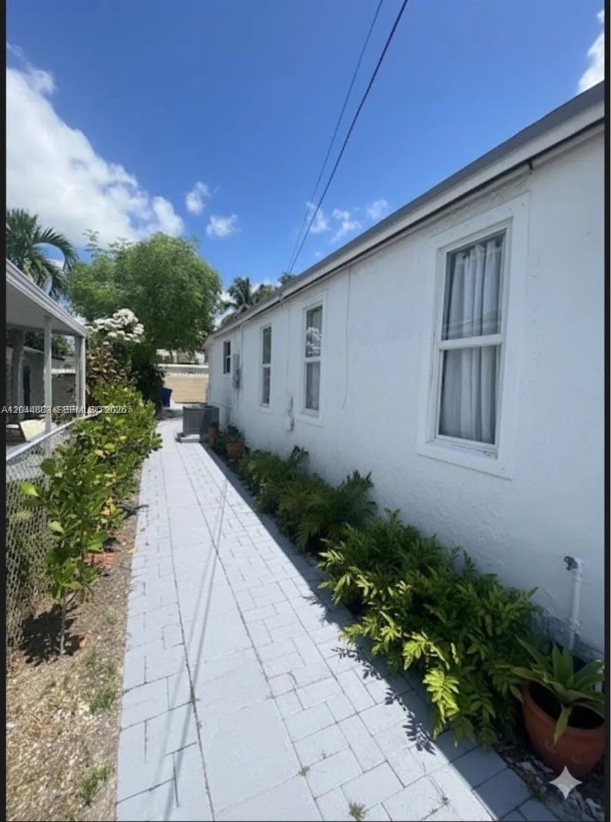 81 NW 44th St, Miami, FL 33127 photo 13