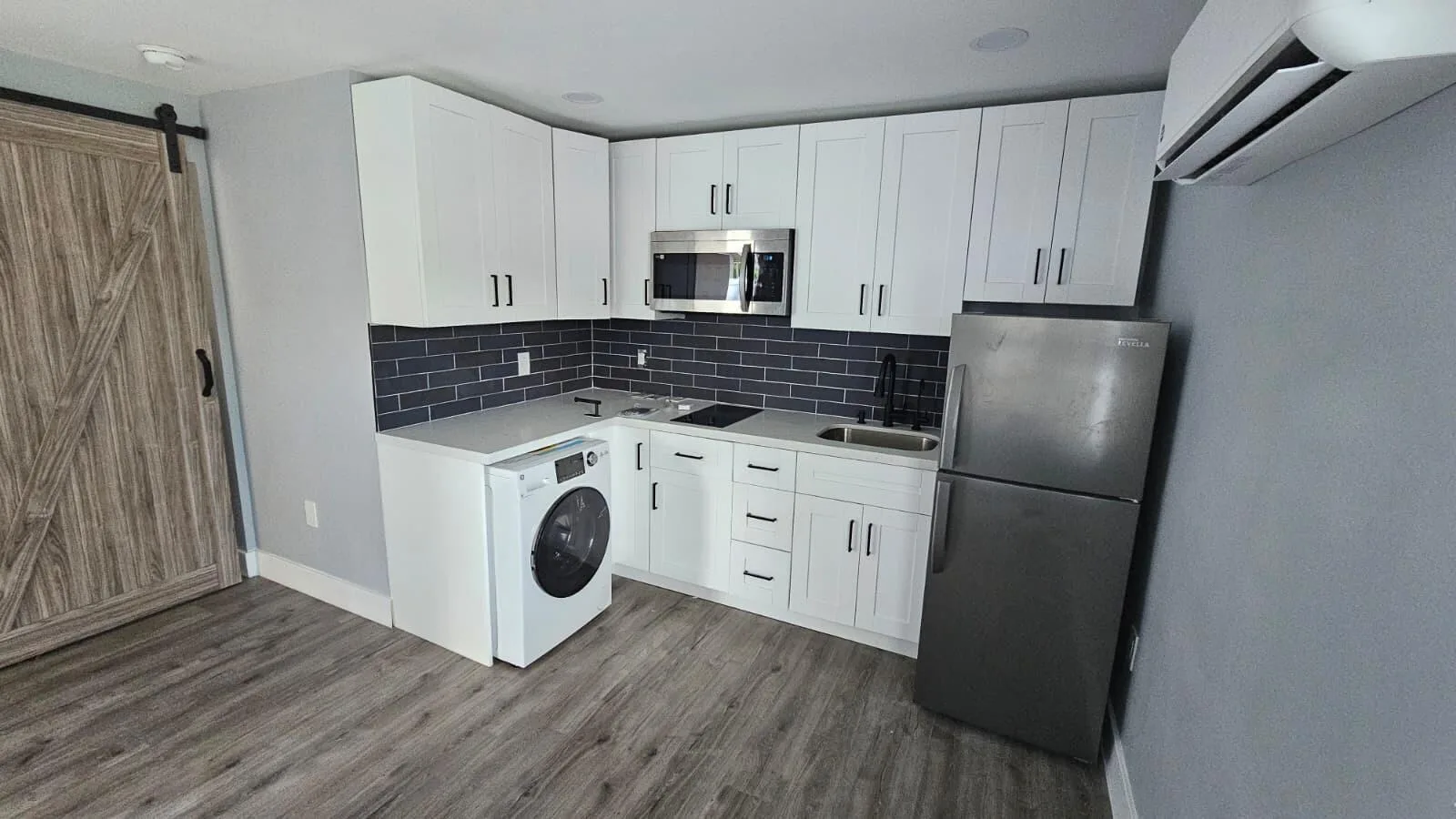 1202 NE 3RD Avenue, Fort Lauderdale, FL 33304 photo 7