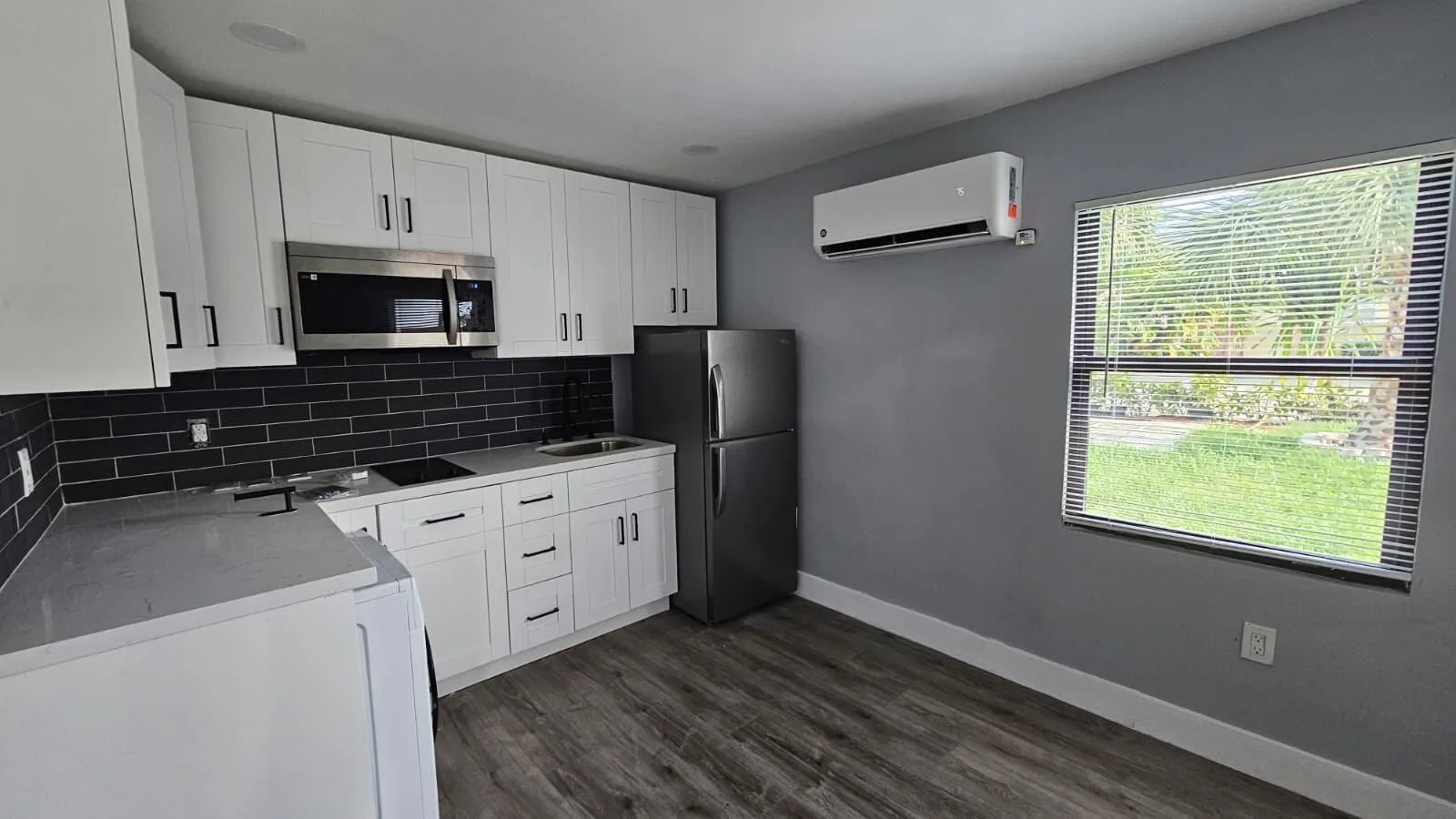 1202 NE 3RD Avenue, Fort Lauderdale, FL 33304 photo 8